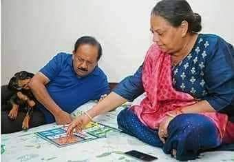 Dr Harshvardhan Playing Ludo with his Wife | Technotok